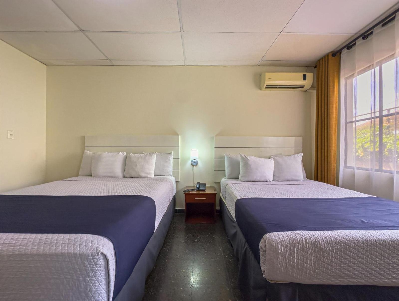 Cardedeu Suites San Salvador Ngoại thất bức ảnh